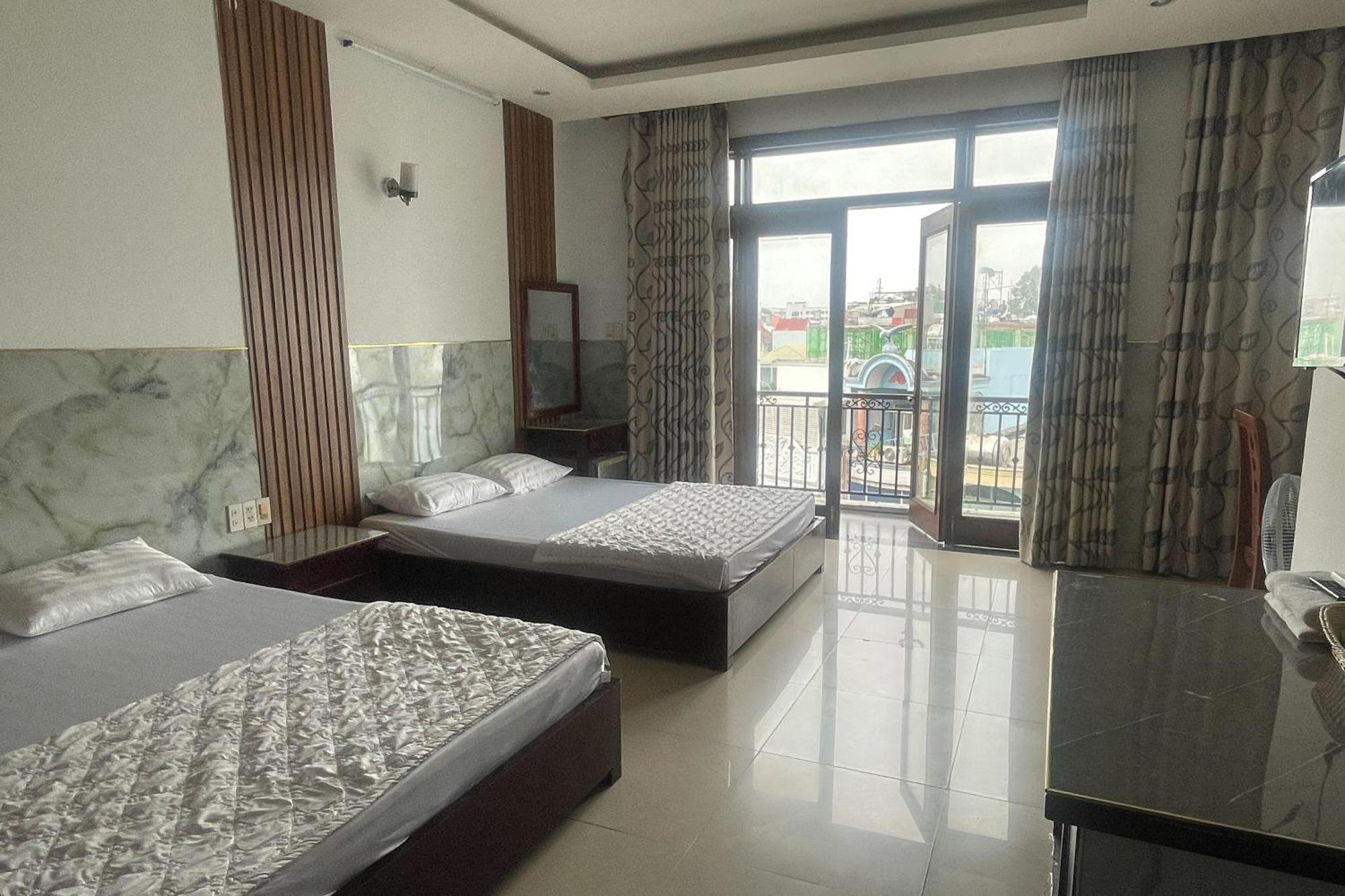 Hoa Sen Hotel Thành Pho Ho Chí Minh Esterno foto