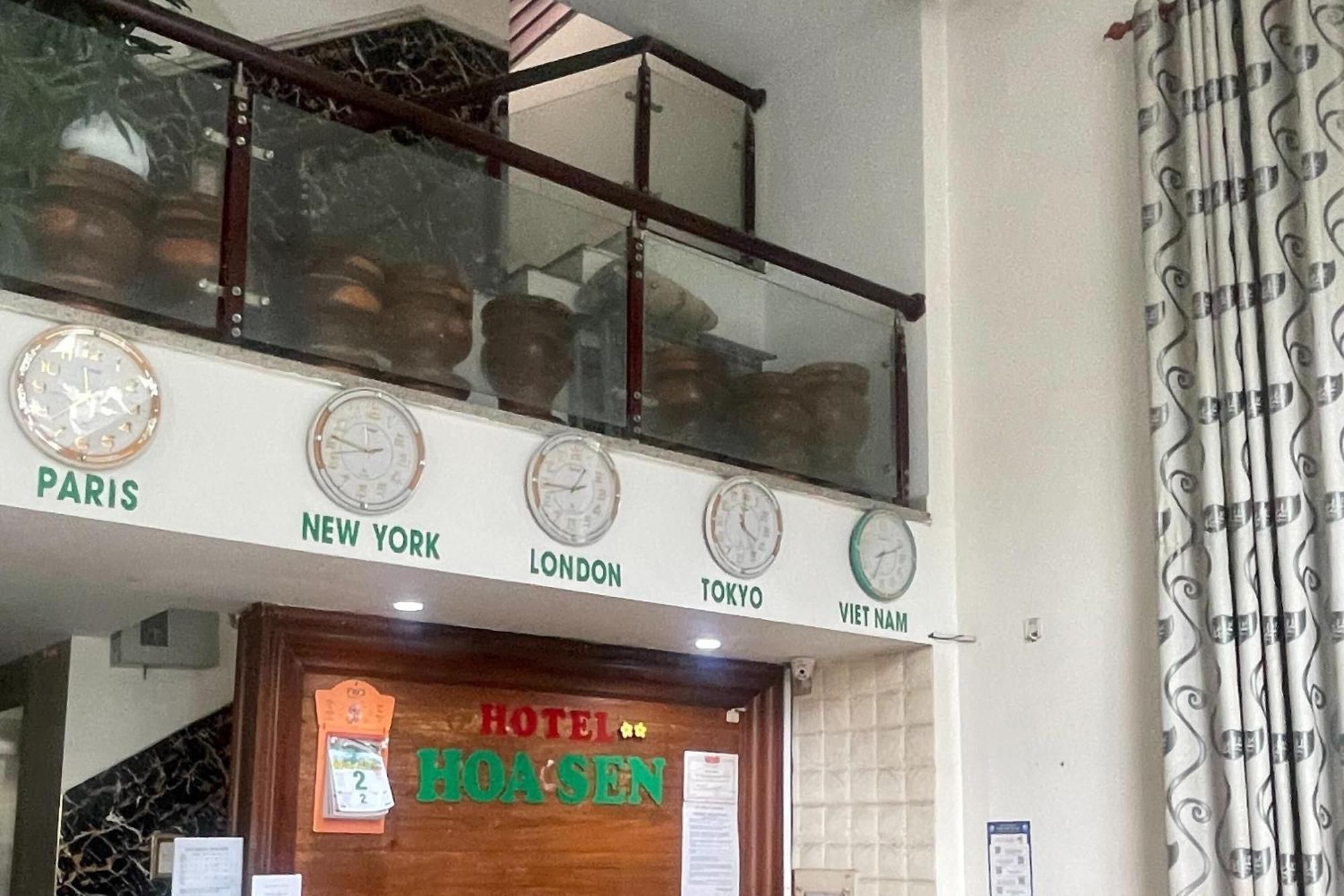 Hoa Sen Hotel Thành Pho Ho Chí Minh Esterno foto
