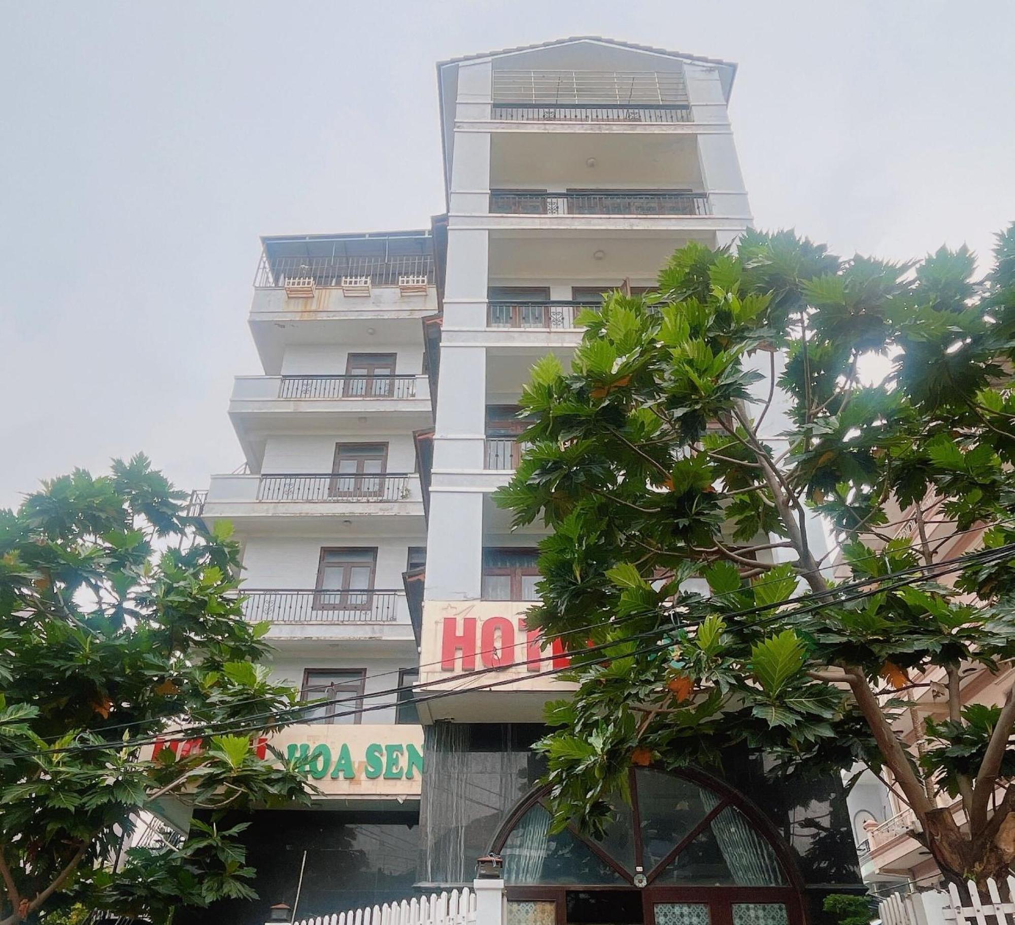 Hoa Sen Hotel Thành Pho Ho Chí Minh Esterno foto